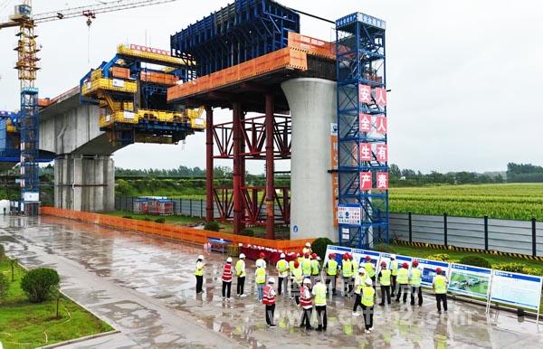 观摩现场 (3) 观摩现场 (3)